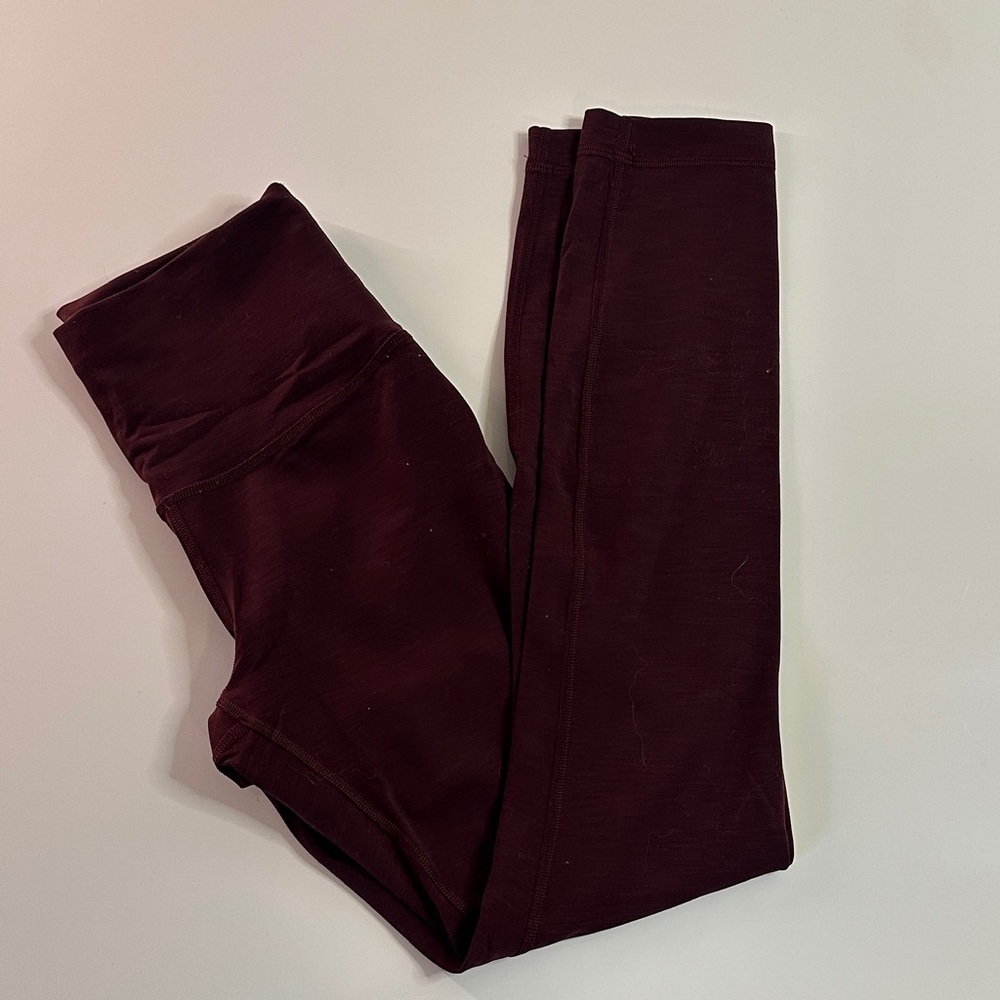 Wundertrain 25” Burgundy Leggings - Size 4. No pilling